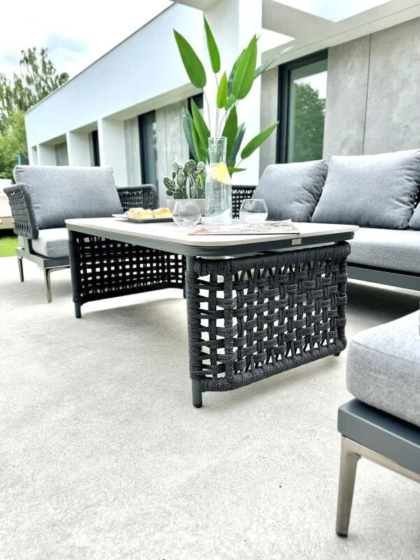 Nowoczesne meble, które odmienią Twój ogród