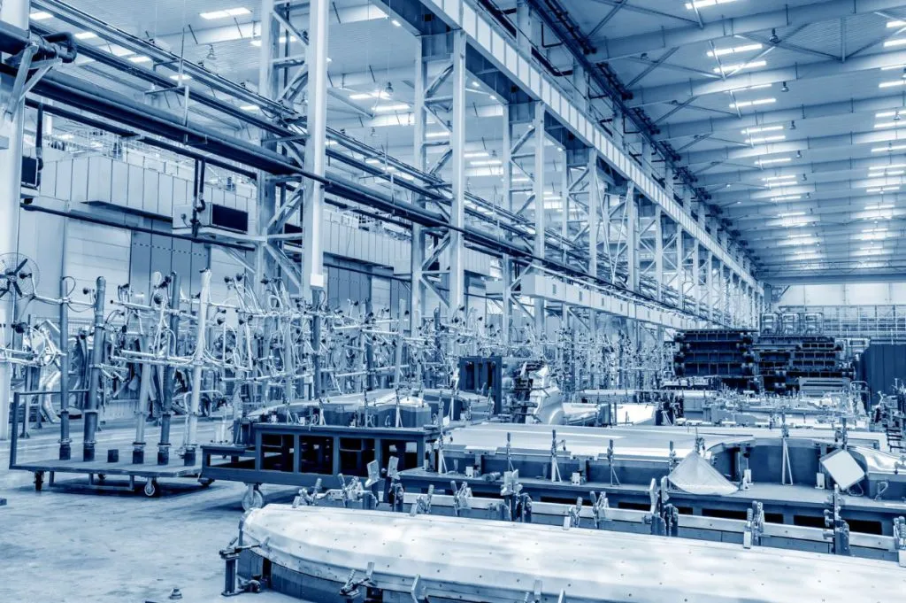 Dlaczego warto zautomatyzować produkcję przemysłową? Oto najważniejsze powody